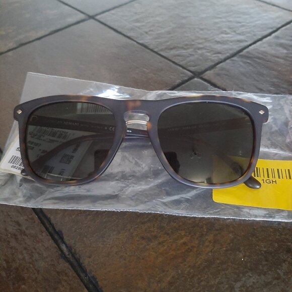 Giorgio Armani AR8107 53" Polarized Havana Sunglasses - Picture 2 of 8